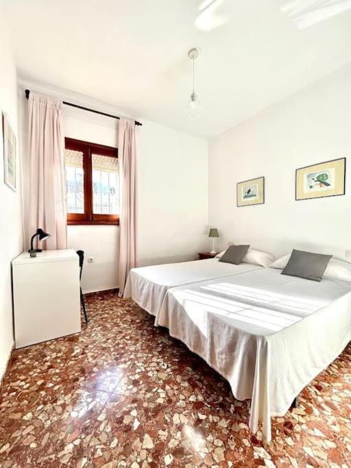 Hispalis Villa En 马塔拉斯卡尼亚斯 外观 照片